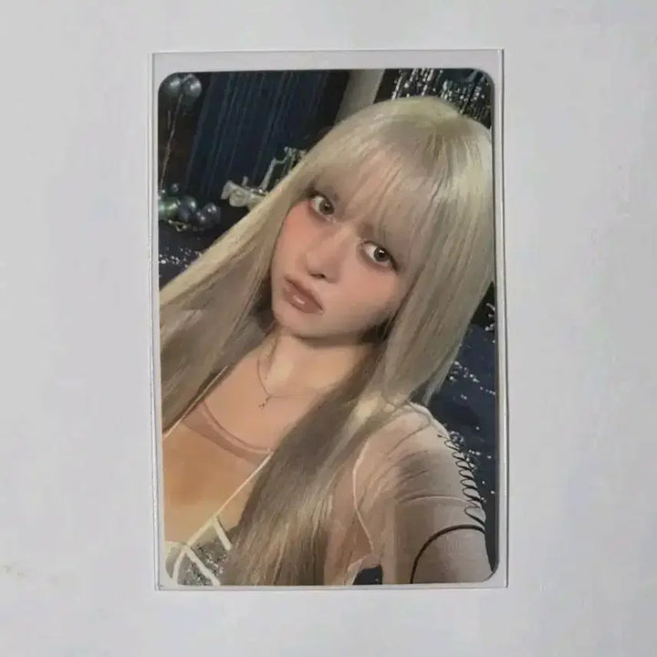 [BUNJANG] NMIXX Lily Apple Music Lucky Draw Photocard (Included: 1 Bling Bling Album) / NMIXX/릴리/앺뮤 포카 양도/포카+블발앨범1종
