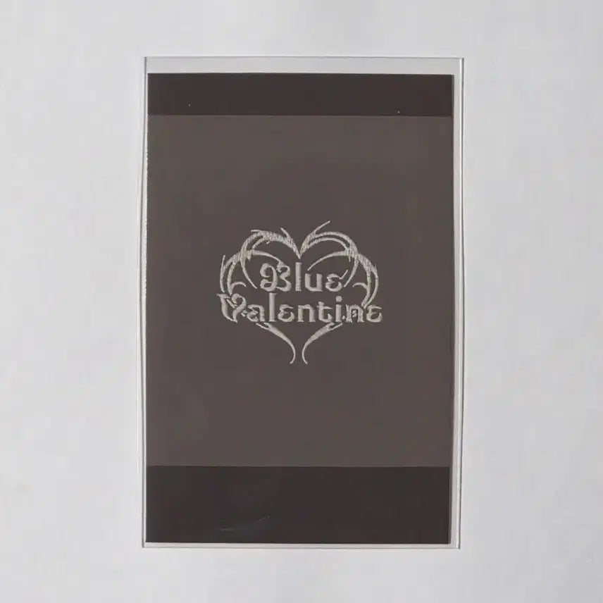 [BUNJANG] NMIXX Lily ApplMusic Lucky Draw Photocard Bundle Set (Includes 1 Sealed Album) / NMIXX/릴리/포카+블발앨범1종