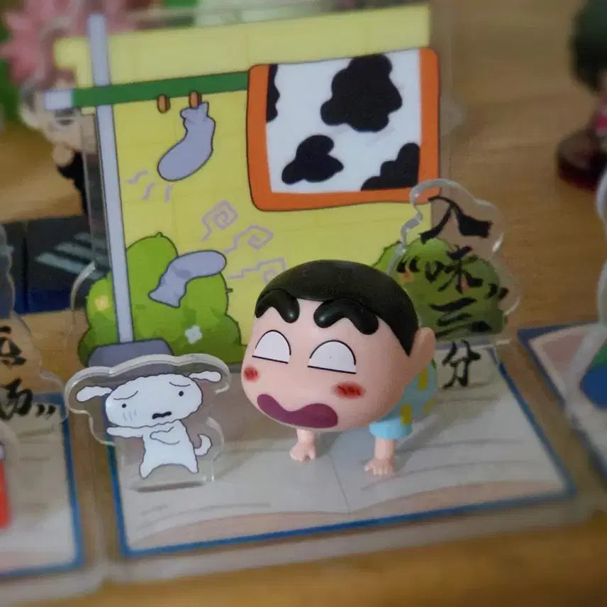 [BUNJANG] Crayon Shin-chan Acrylic Diorama Figure Set (4 Types) / 짱구 피규어 아크릴디오라마 4종 일괄
