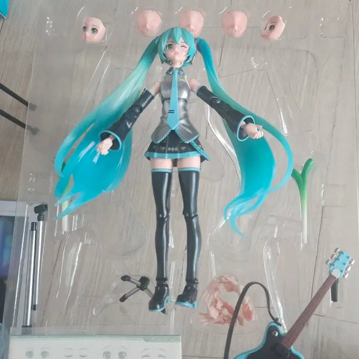 [BUNJANG] Blooky Hatsune Miku Figure / 블로키 하츠네미쿠