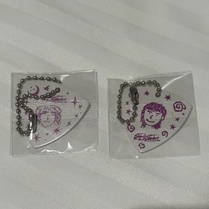 [BUNJANG] Jannabi Asian Tour Tokyo Guitar Pick Keyring Bundle Set (Jeonghoon &amp; Dohyeong) / 현물)잔나비 아시아투어 도쿄 md 기타 피크 키링 일괄(정훈도형)