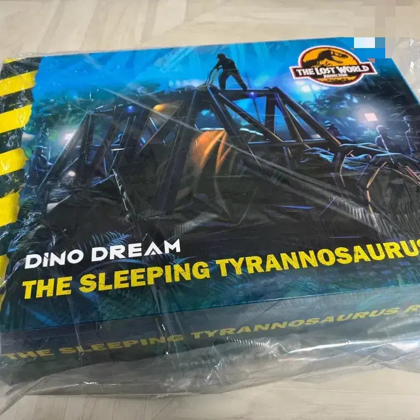 [BUNJANG] Dino Dream Jurassic Park Sleeping T-Rex in Cage (Opened) / DINO DREAM 쥬라기공원 슬리핑 티렉스 인 케이지 개봉확인품