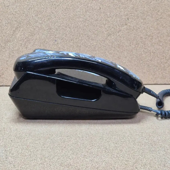 [BUNJANG] Gold Star Mother of Pearl Rotary Phone / 금성 자개 전화기 쎄일