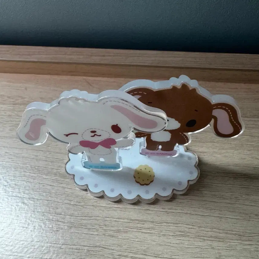 [BUNJANG] Sugarbunnies Shiro Usa &amp; Kuro Usa Acrylic Stand Biscuit Pouch Majirushi Keychain Gacha Fuwa Fuwa Sanrio / 고전 슈가바니즈 아크릴 스탠드 인형 시로우사 쿠로우사 파우치 메지루시 키링 가챠 후와후와 산리오 비스킷