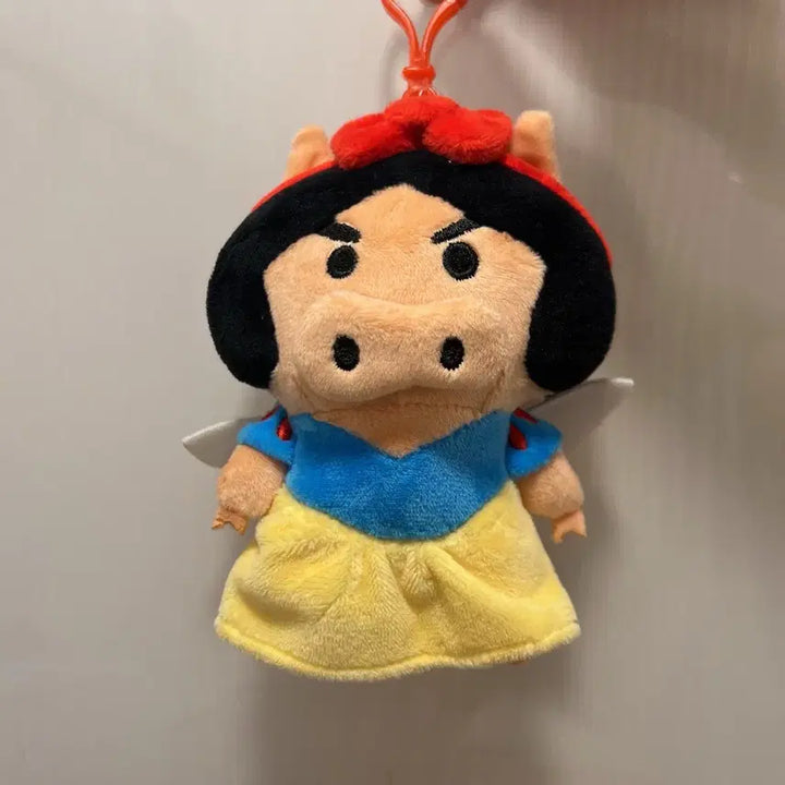 [BUNJANG] Shin-chan Buriburi Monster Snow White Plush Keychain / 최저가/ 짱구 부리부리몬 백설공주 인형 키링 가방고리