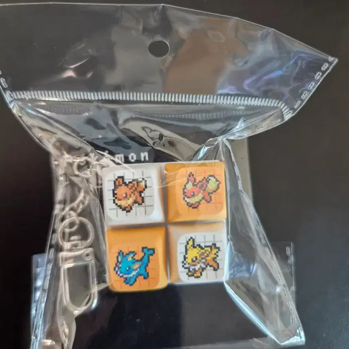 [BUNJANG] CU Pokémon Keycap Keyring Set (Starters, Eevee) / cu 포켓몬 키캡 키링 세트 (스타팅, 이브이)