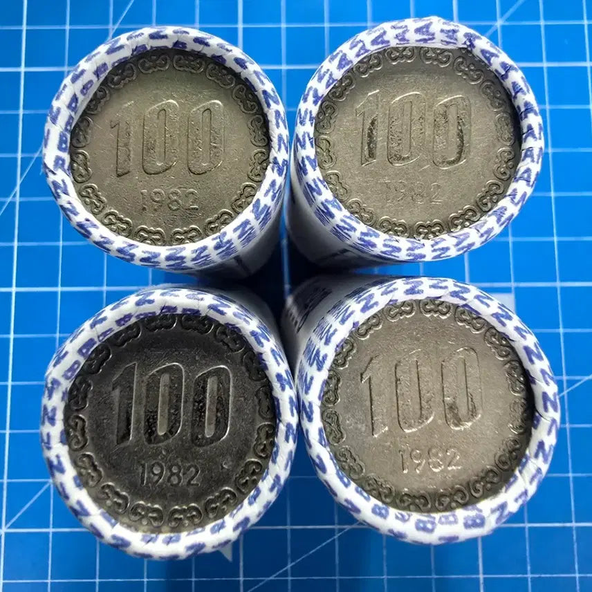 [BUNJANG] 1982 South Korean 100 Won Coins Bundle Set (200 Coins) / 100원 1982년 200개 4롤 일괄