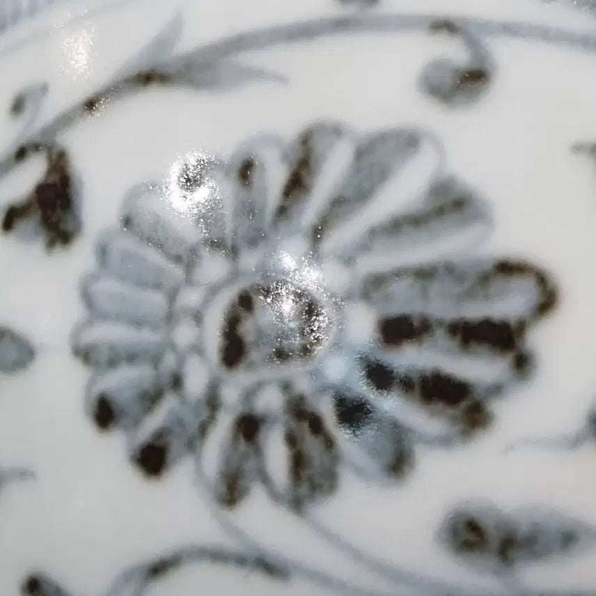 [BUNJANG] Ming Hongwu Blue and White Floral Large Bowl / 명홍무 청화 전지화훼문 대완. 지름20 높이 11