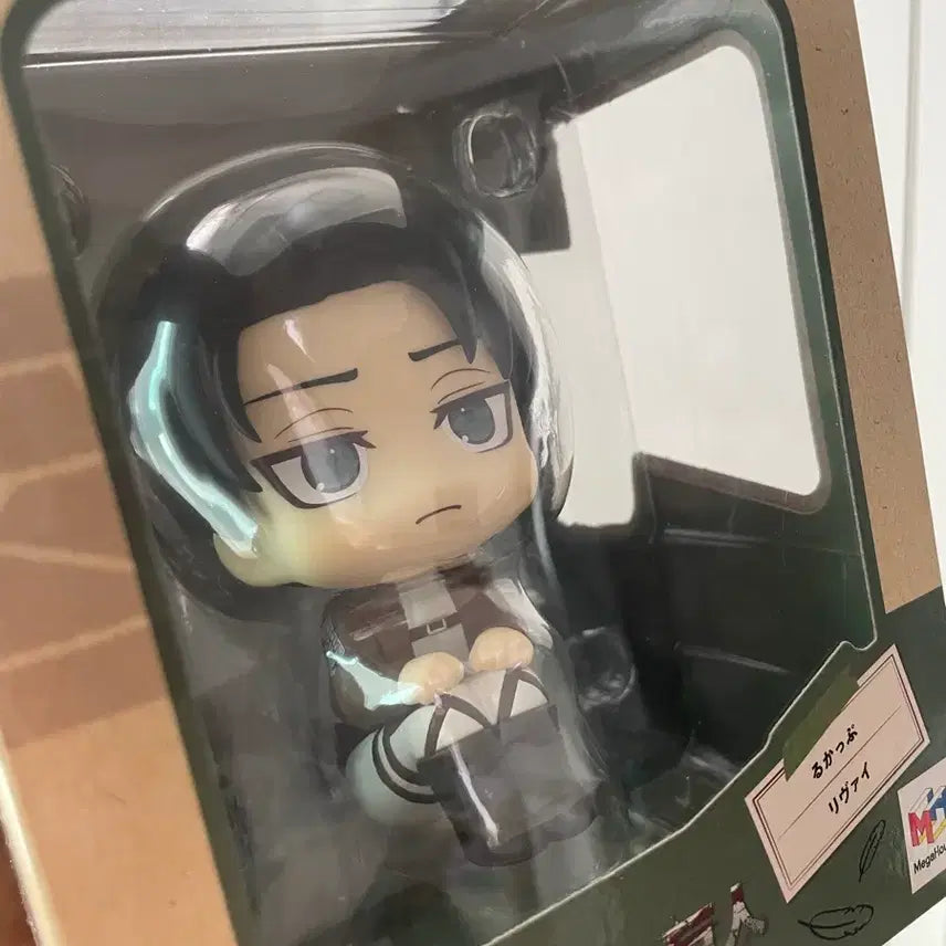 [BUNJANG] Attack on Titan Levi Look Up Figure / 진격의거인 리바이 룩업