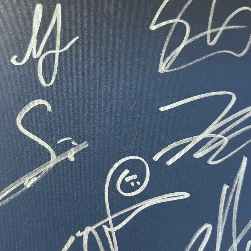 [BUNJANG] ENHYPEN Dark Blood Signed Album (Non-for-Sale Edition) / 엔하이픈 ENHYPEN 다크블러드 싸인앨범(비매) 배송비포함