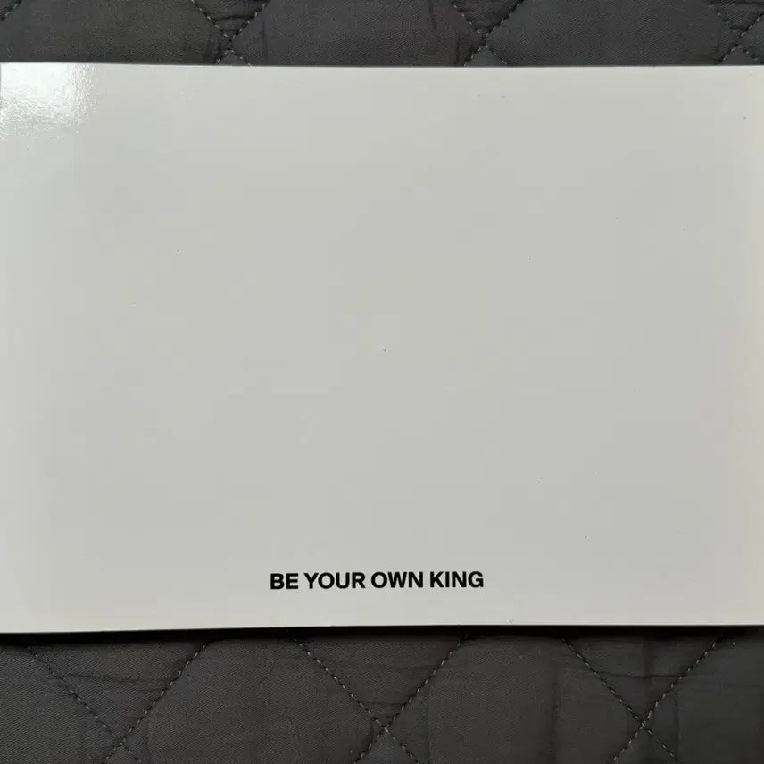 [BUNJANG] The Boyz Juyeon Be Your Own King Photobook Selfie Book / 더보이즈 주연 비온킹 포토북 셀피북 be your own king