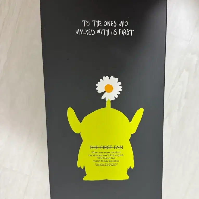 [BUNJANG] PEACEMINUSONE x Toy Story First Fan Standing Plush Doll Alien / 피스마이너스원 토이스토리 퍼스트팬 스탠딩 플러시 인형 알린
