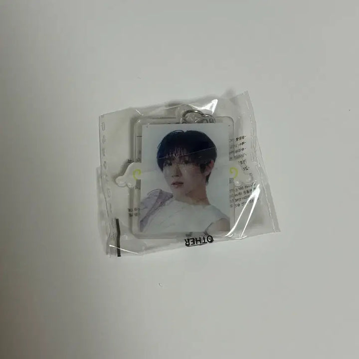 [BUNJANG] NCT Wish Ryo Birthday Megacoffee Charm Photocard &amp; 7-Eleven Keyring / 료 생일기념 가격내림!) 엔시티 위시 료 메가커피 부적포카 세븐일레븐 키링