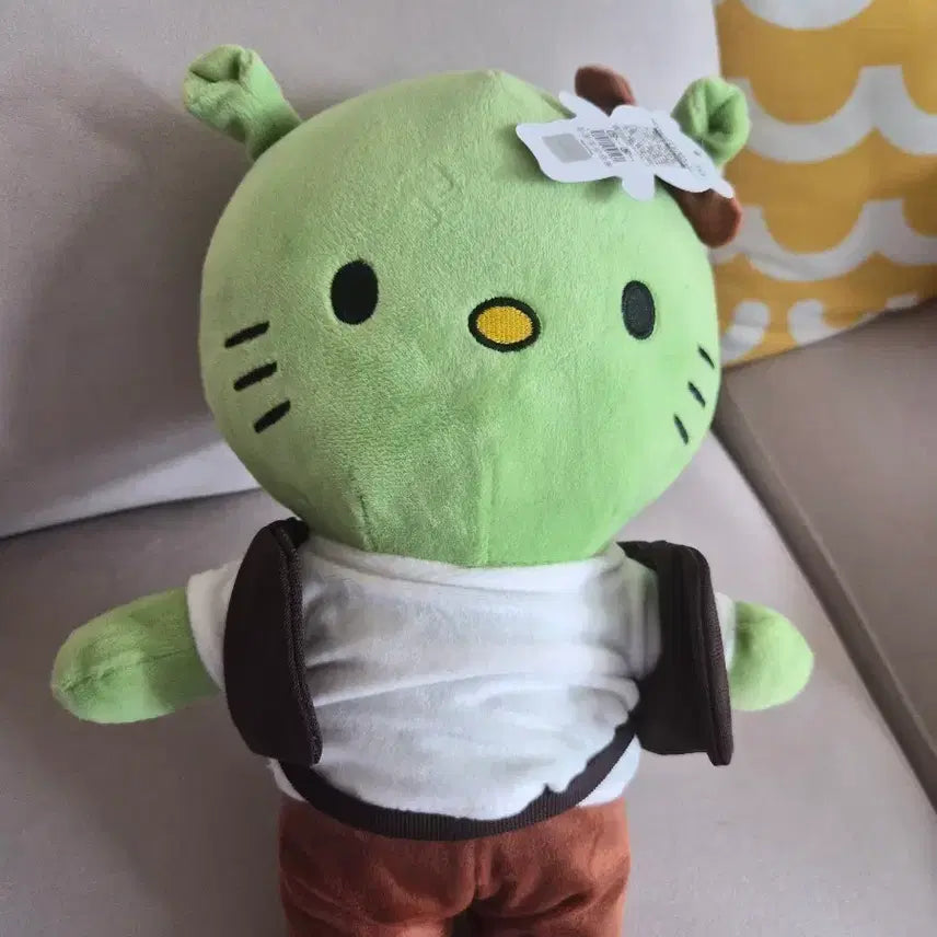 [BUNJANG] Shrek x Hello Kitty Collaboration Medium Plush Doll / 슈렉 헬로키티 콜라보 중형 인형