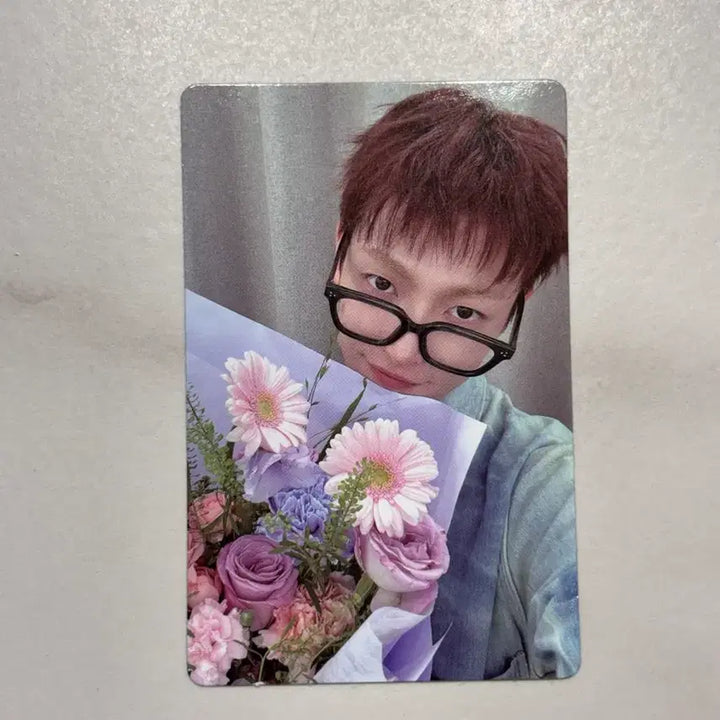 [BUNJANG] ATEEZ Hongjoong Golden Hour 5 TOKTOQ POB Photocard / 에이티즈 홍중 골든아워5 TOKTOQ 특전 포토카드 꽃다발