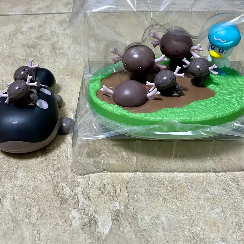 [BUNJANG] Toh Challenge Board Game with Lost Kyuwax &amp; Paldea Wooper Item Tray / 토오 챌린지 + 소품 트레이 길 잃은 꾸왁스 &amp; 팔데아 우파