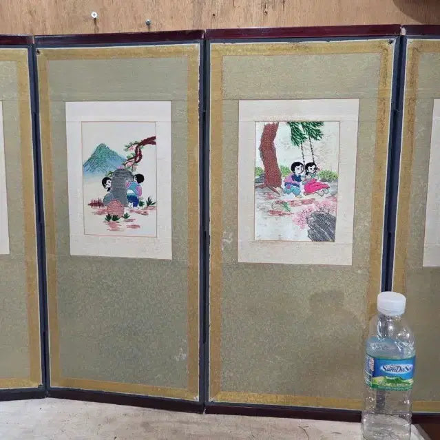 [BUNJANG] Korean 4-Panel Embroidered Screen / 애기 자수병풍 / 4폭 자수 머리병풍