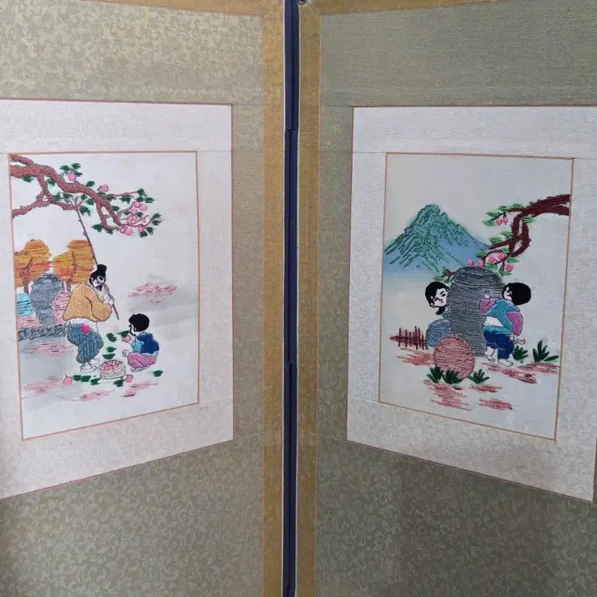 [BUNJANG] Korean 4-Panel Embroidered Screen / 애기 자수병풍 / 4폭 자수 머리병풍