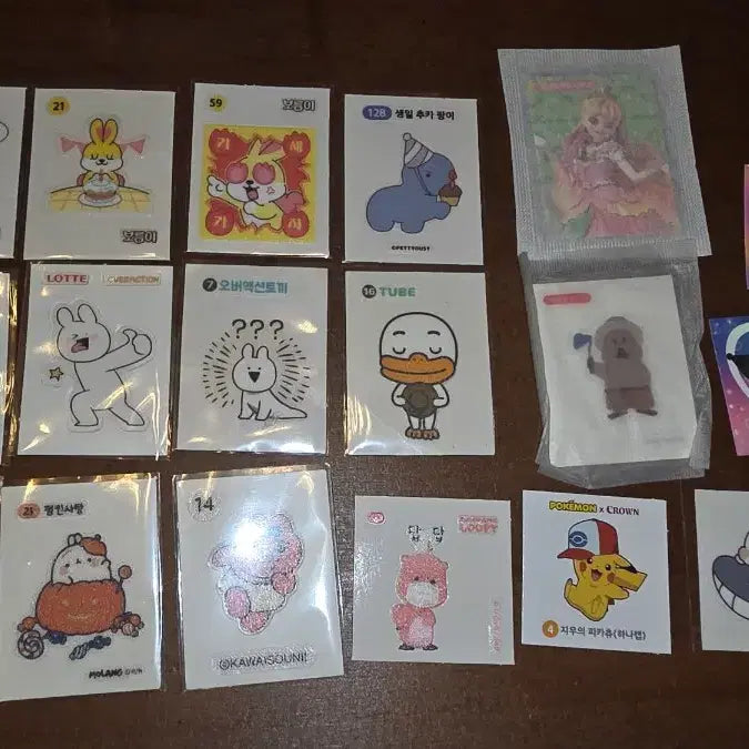 [BUNJANG] Pokemon 30th Anniversary Ttibbo Seal Collection (First Edition) / 새상품 포켓몬 30주년 띠부씰 초판 띠부씰 보름이 오버액션토끼 몰랑이 루피 등 판매