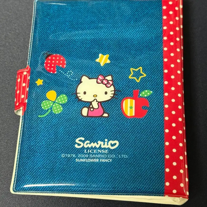 [BUNJANG] Sanrio Hello Kitty Vintage Diary with Inserts / 산리오 헬로키티 고전문구 고전다이어리 (속지포함)