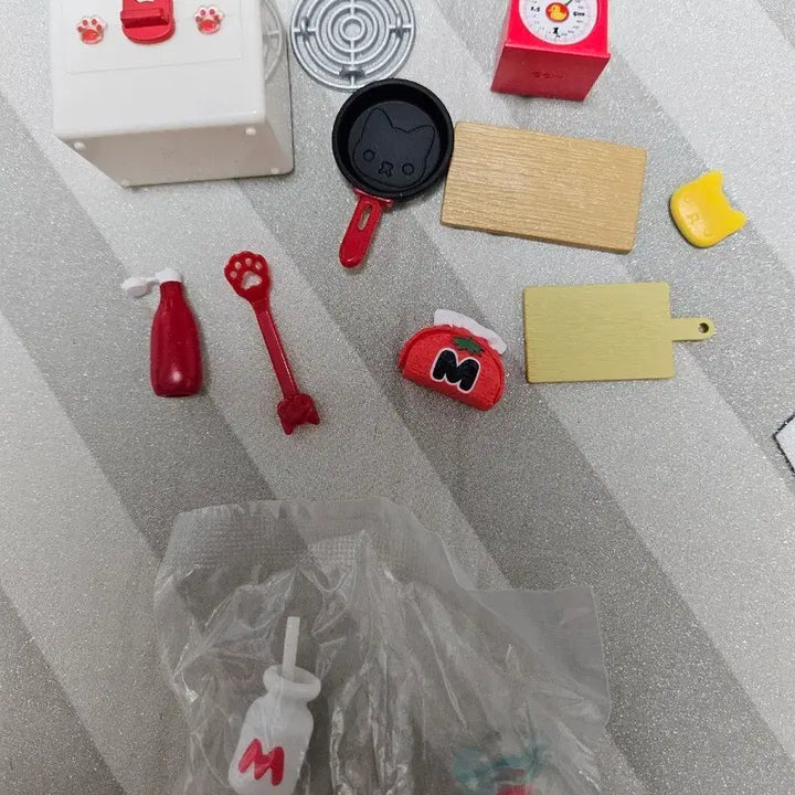 [BUNJANG] Kitchen Gacha Figure Set with Bonus Items / 주방 피규어 세트와 덤 모음