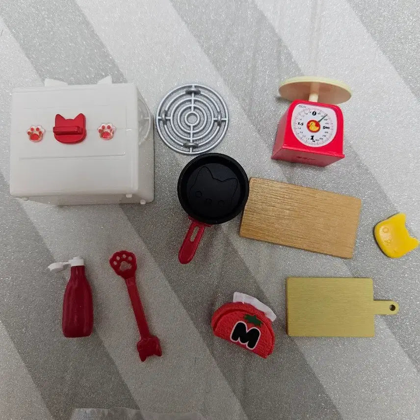 [BUNJANG] Kitchen Gacha Figure Set with Bonus Items / 주방 피규어 세트와 덤 모음
