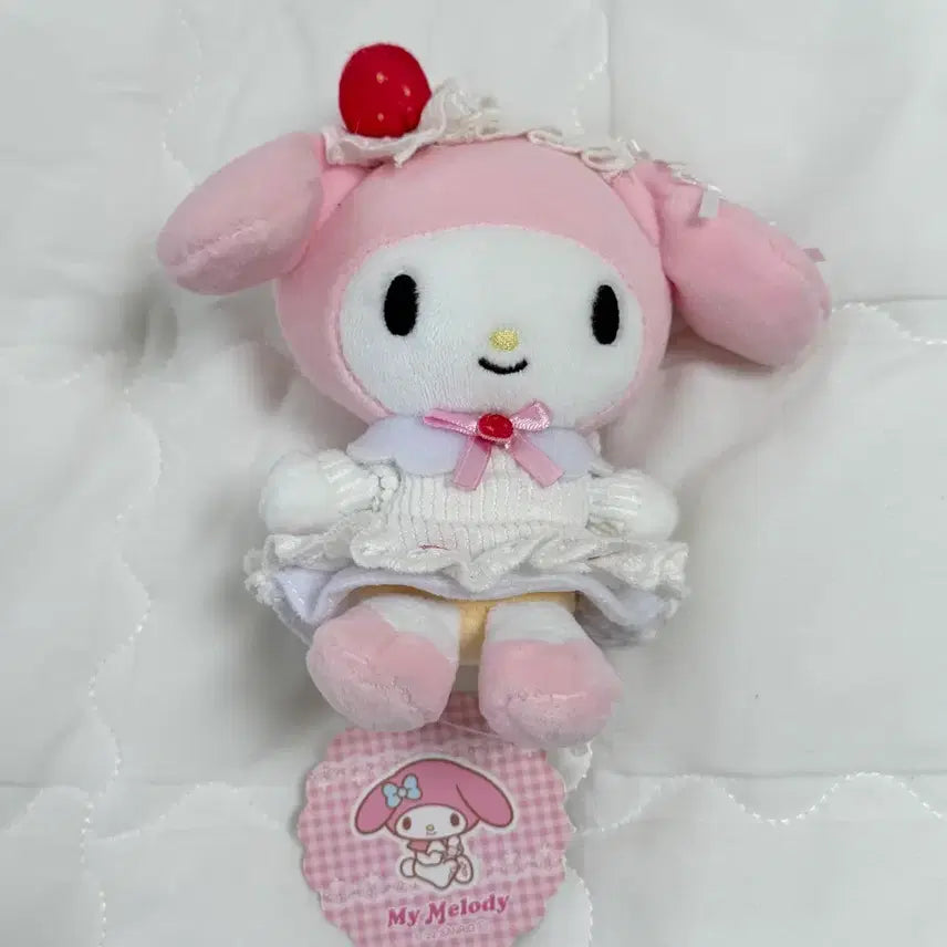 [BUNJANG] Strawberry Cake My Melody Mascot Plush Doll / 딸기 케이크 마이멜로디 마스코트인형