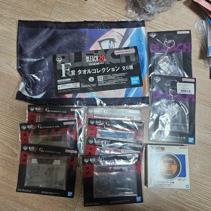 [BUNJANG] Bleach 20th Anniversary Towel Collection Acrylic Stand Metal Charm Glass Plate Goods Bundle Set / 블리치 20주년 12개 타올콜렉션 아크릴스탠드 메탈참 하위상 굿즈 제일복권