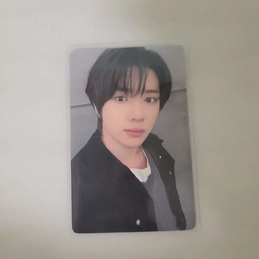 [BUNJANG] TXT Beomgyu IZW 2.0 Wedding Guest Look Photocard Japan Exclusive / 가격변동없음) 범규 이즈위 2.0 하객룩 포토카드 일본 판매 연준 수빈 태현 휴닝