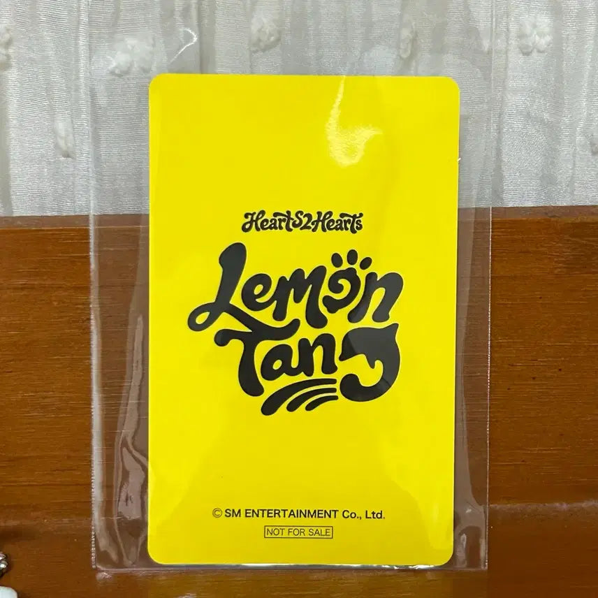 [BUNJANG] Hatsune Miku Lemon Tang Carmen Universal Weverse Japan POB Photocard / 하츠투하츠 레몬탱 카르멘 유니버셜 위버스재팬 특전 포카 미공포 양도
