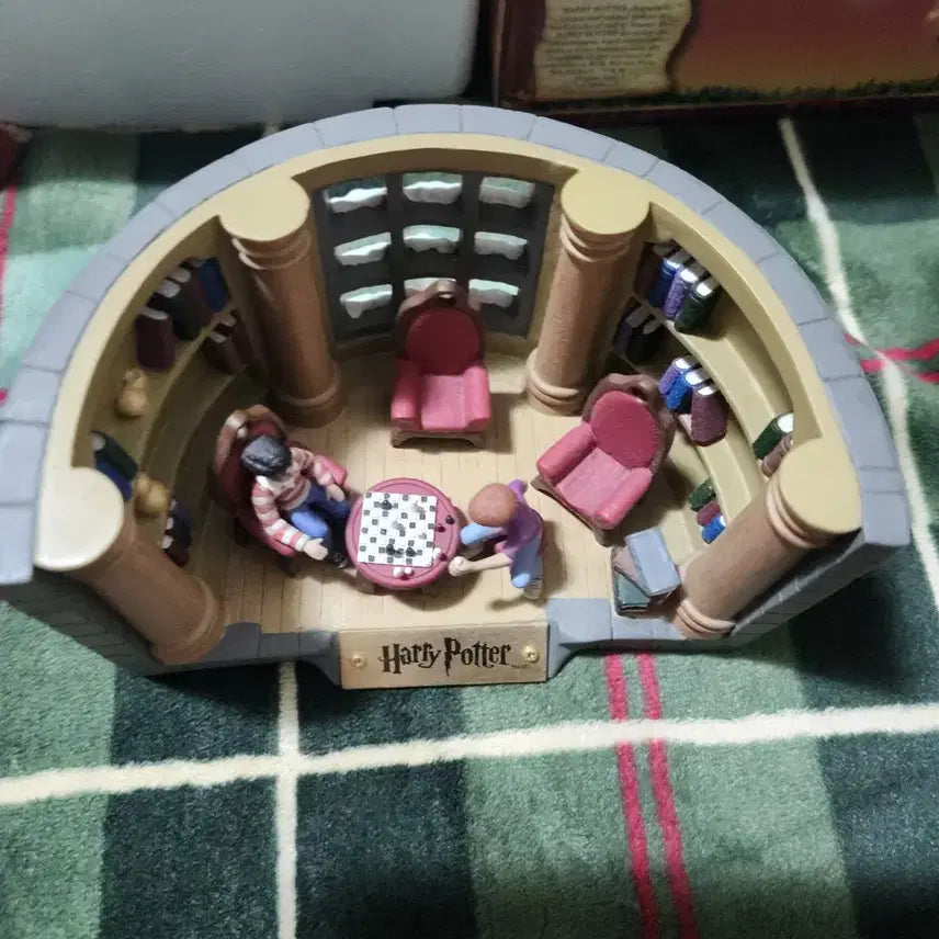 [BUNJANG] Harry Potter Vintage Christmas Eve Gryffindor Diorama Figure Ron Weasley / 해리포터 빈티지 크리스마스 이브 그리핀도르 디오라마 피규어 론