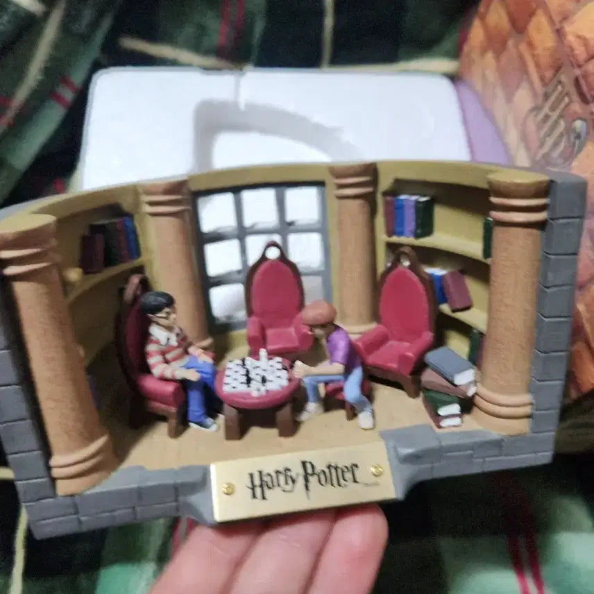 [BUNJANG] Harry Potter Vintage Christmas Eve Gryffindor Diorama Figure Ron Weasley / 해리포터 빈티지 크리스마스 이브 그리핀도르 디오라마 피규어 론