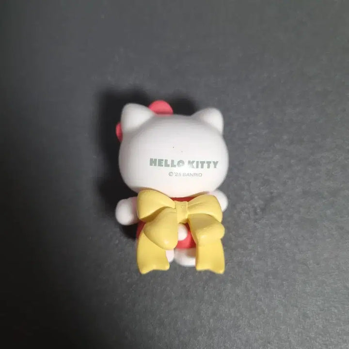 [BUNJANG] Sanrio Ribbon Kitty Figure / 산리오 리본 키티 피규어