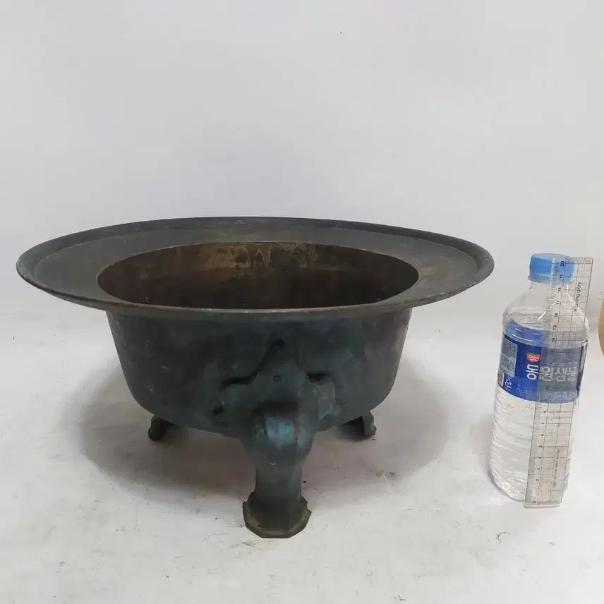 [BUNJANG] Antique Three-Legged Charcoal Brazier / 옛날 삼족 동화로  - 민속품. 소품용. 만물당
