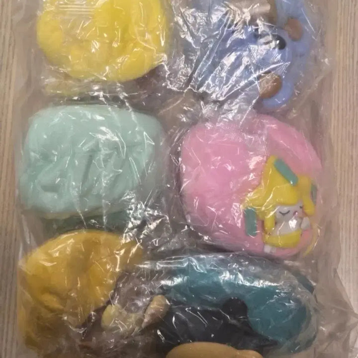 [BUNJANG] Pokemon Sleeping on Cushion Figure Set (6 Types, Sealed, Bundle Set) / 쿠션에서 잠자는 귀여운 포켓몬 친구들 피규어 6종 미개봉 세트로 일괄 판매합니다.
