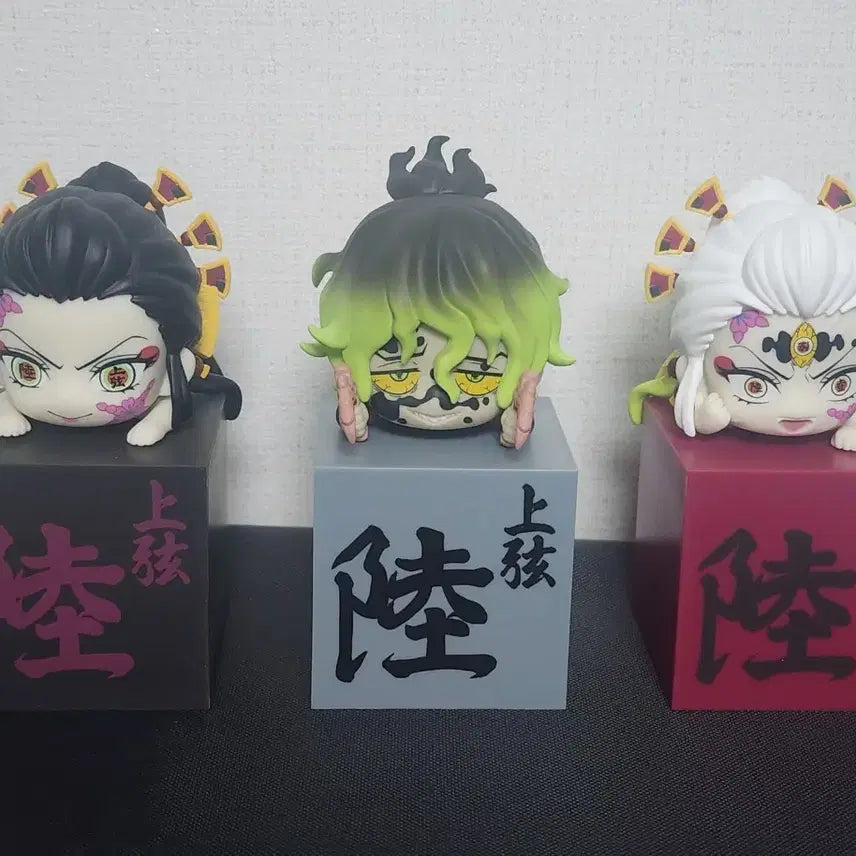 [BUNJANG] Demon Slayer Gyutaro &amp; Daki Hikage Figure Set / 귀멸의 칼날 규타로&amp;다키 힛카게 피규어 팝니다.