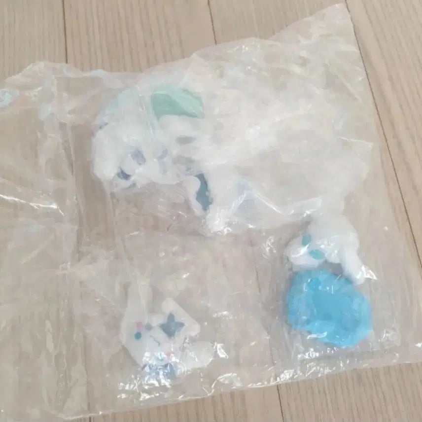 [BUNJANG] Sanrio Cinnamoroll 5-Piece Sealed Figure Set / 산리오 시나모롤 미개봉 피규어 5종 세트로 일괄 판매합니다.