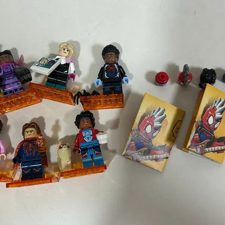 [BUNJANG] LEGO Spider-Man Across the Spider-Verse 7 Random Figures Bundle Set / 레고 스파이더맨 어크로스더유니버스 랜덤 피규어 7종 일괄