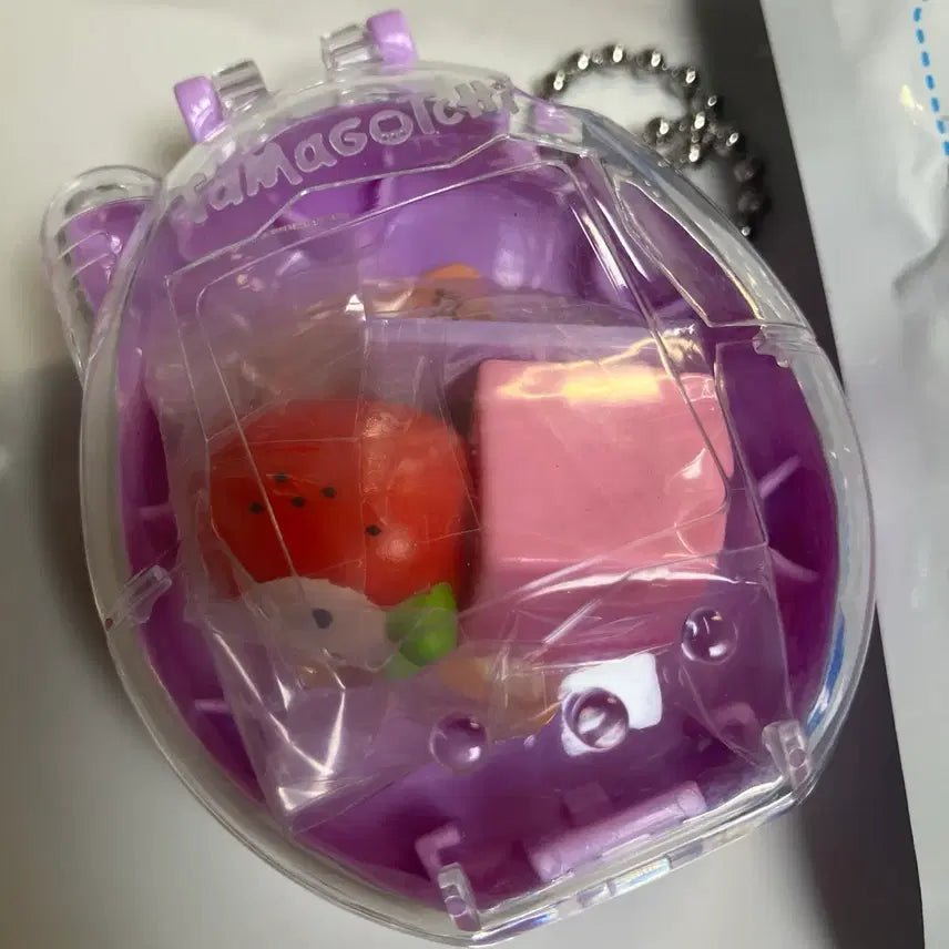 [BUNJANG] Tamagotchi Collectible Keychain Series 2 Ichigo-Tchi / 다마고치 콜렉터블 키링 2탄 이치고치