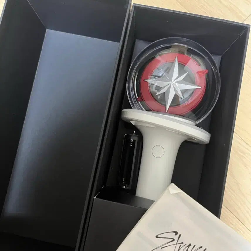 [BUNJANG] Stray Kids Official Light Stick v2 / 스트레이키즈 응원봉 v2