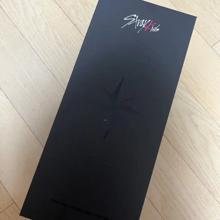 [BUNJANG] Stray Kids Official Light Stick v2 / 스트레이키즈 응원봉 v2