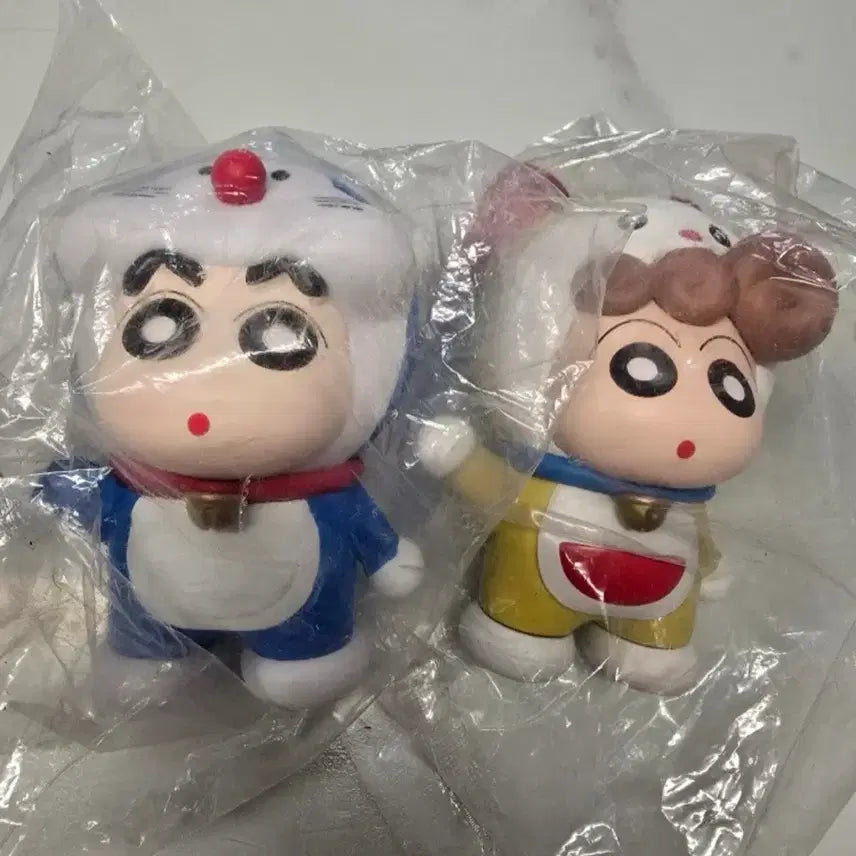 [BUNJANG] Crayon Shin-chan x Doraemon Collaboration Figures Set (2 Types, Sealed) / 짱구는 못말려 도라에몽 콜라보 피규어 미개봉 2종 세트로 일괄 판매합니다. 짱구 도라에몽 짱아 도라미