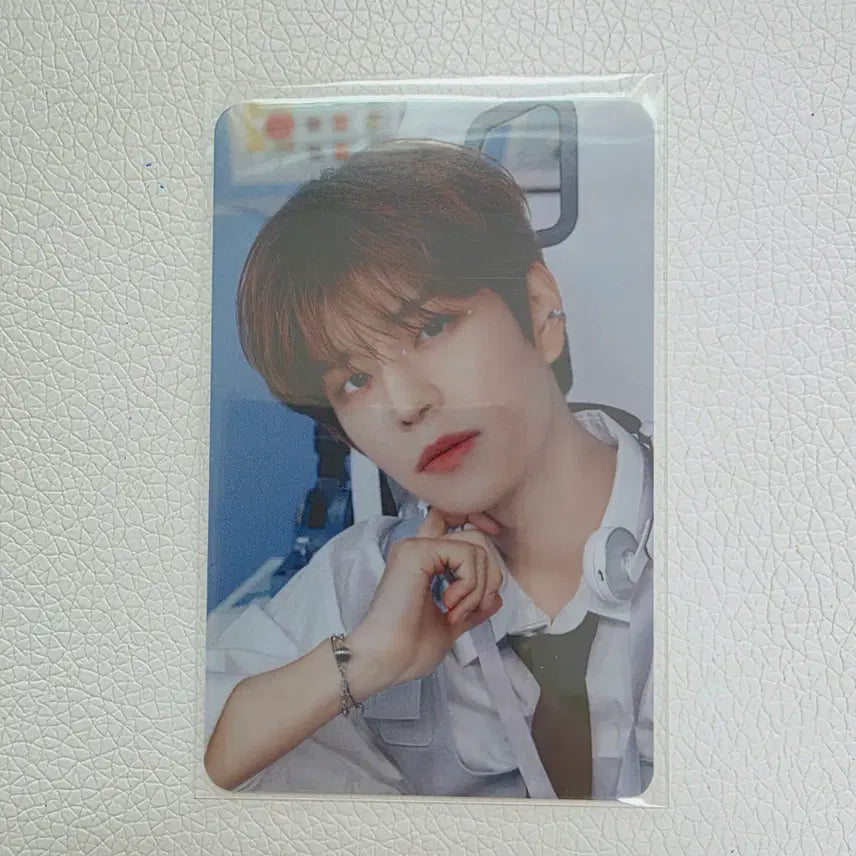 [BUNJANG] Stray Kids PILOT Bang Chan Photocard (Seungmin) / 스트레이 키즈 PILOT 박테 포카 (승민)