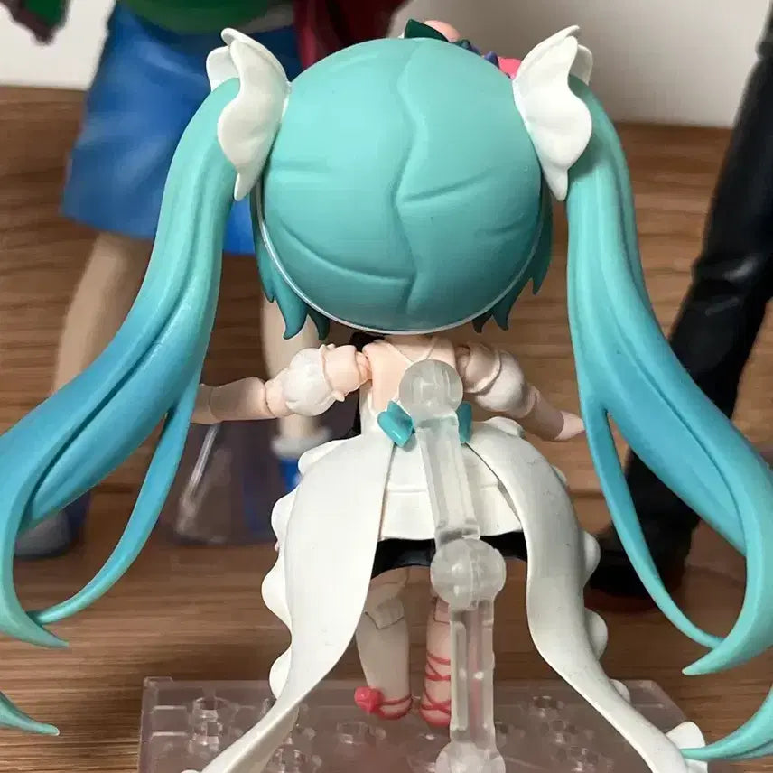 [BUNJANG] Hatsune Miku Nendoroid Figure / 하츠네 미쿠 피규어 넨도