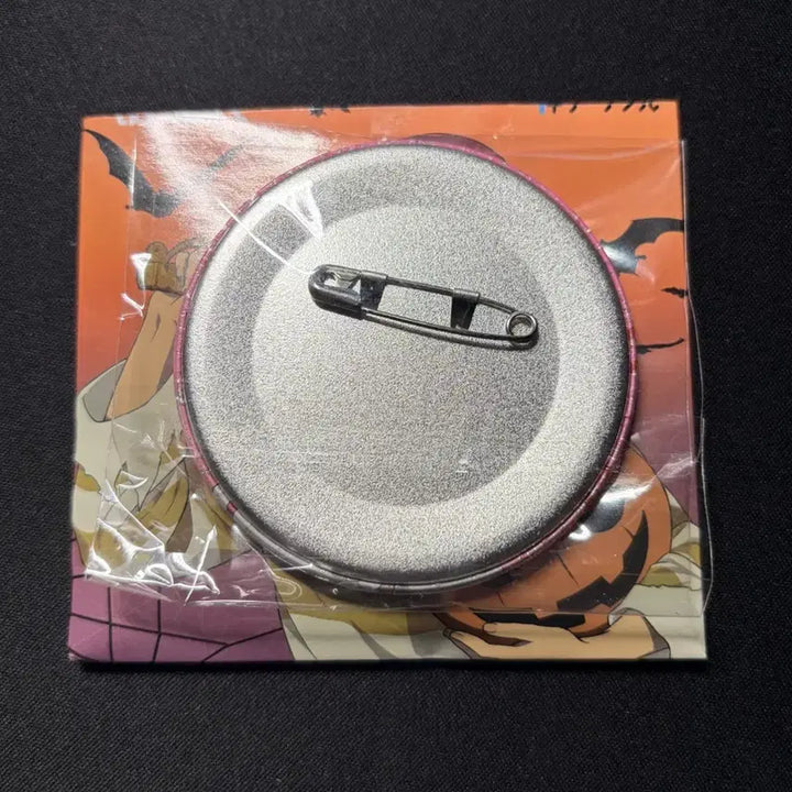 [BUNJANG] Chainsaw Man Halloween Makima Can Badge / 체인소맨 할로윈 캔뱃지 마키마