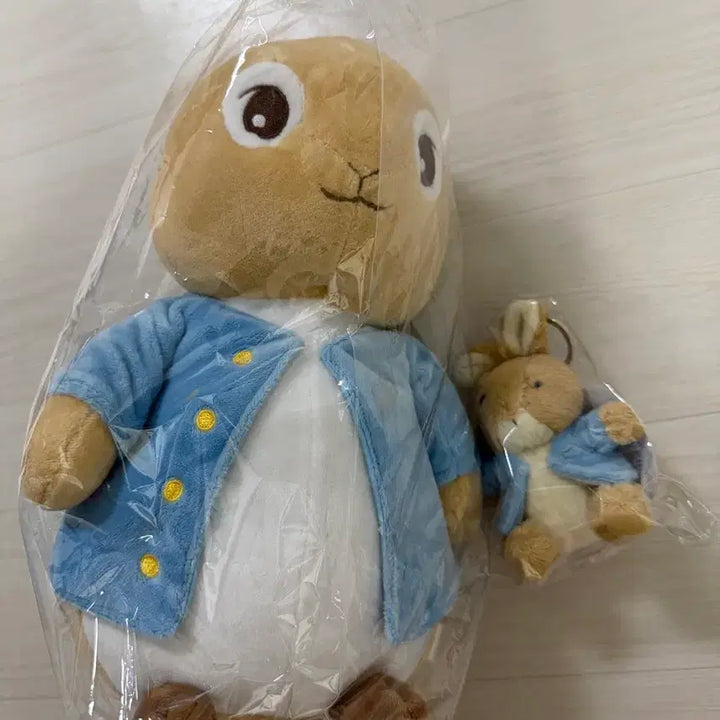 [BUNJANG] Peter Rabbit 29cm &amp; 9cm Plush Keychain Set / (2개 세트) 피터래빗 29cm 9cm 토끼 인형 키링