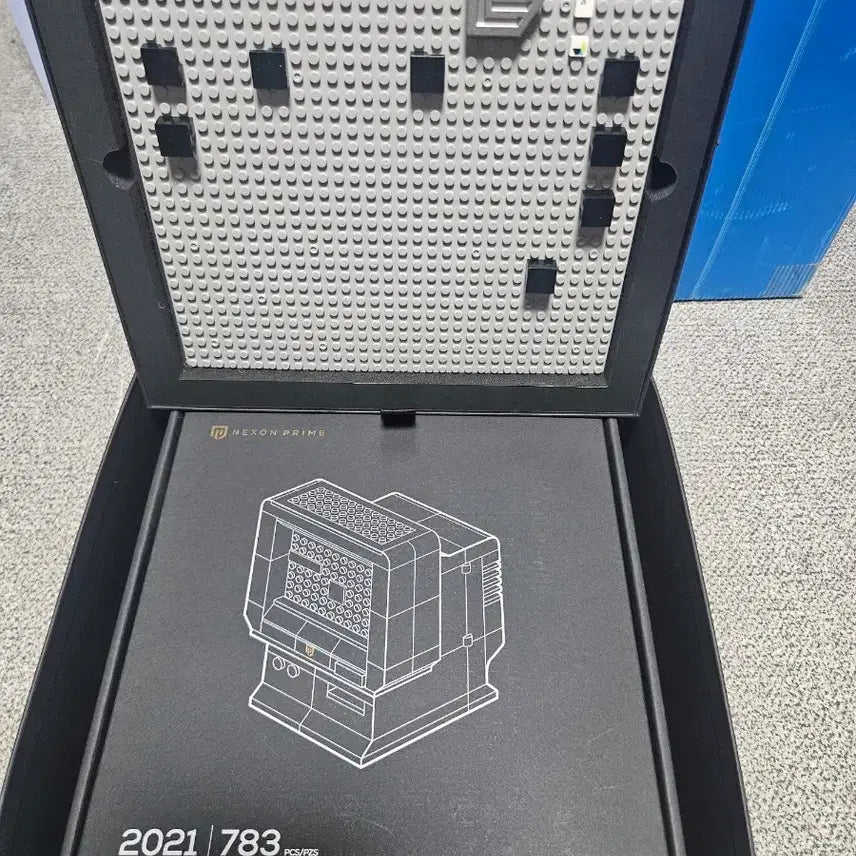 [BUNJANG] Nexon Prime Retro Brick PC Monitor Assembly Kit / 넥슨 프라임 레트로 브릭 PC 모니터 레고 조립 키트