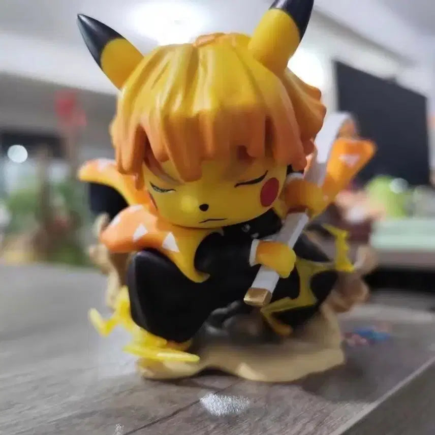 [BUNJANG] Pokemon x Demon Slayer Collaboration Pikachu (Zentai) Figure / 포켓몬스터 귀멸의 칼날 피규어(피카츄제인츠)