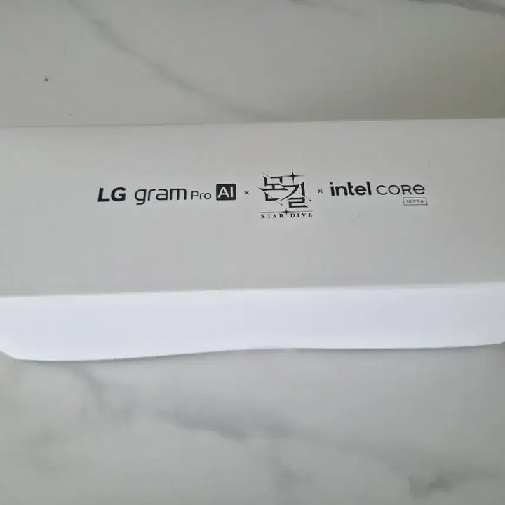[BUNJANG] LG Gram "Monster Gil" Collaboration Limited Edition Merchandise (Sealed) / 몬길 그램 굿즈 팝니다 미개봉.