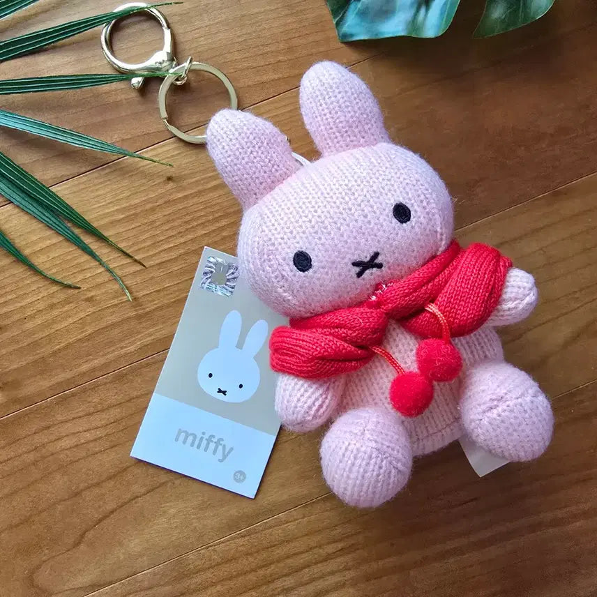 [BUNJANG] Pink Miffy Knit Cape Plush Keychain Holder / (새상품) 핑크 미피 니트 망토 인형 키링 키홀더